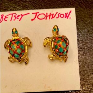 Betsey Johnson Gold and Green Turtle Stud Earrings